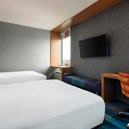 Aloft Denver Airport At Gateway Park Аурора Екстериор снимка