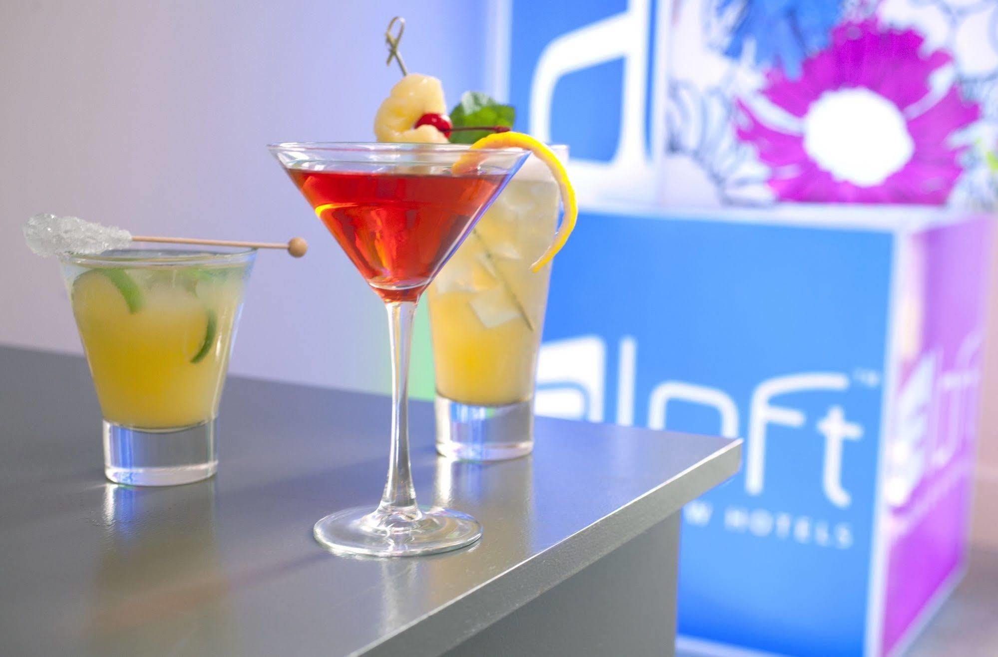 Aloft Denver Airport At Gateway Park Аурора Екстериор снимка